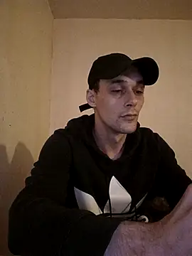 Snapshot of kx93 chatting on 10/31/25, 06:48 kx93 online show from 10/31/25, 06:48