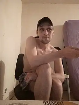 Snapshot of kx93 chatting on 11/11/25, 10:26 kx93 online show from 11/11/25, 10:26