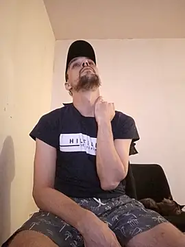 Snapshot of kx93 chatting on 10/27/25, 07:26 kx93 online show from 10/27/25, 07:26