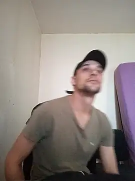 Snapshot of kx93 chatting on 11/13/25, 01:04 kx93 online show from 11/13/25, 01:04