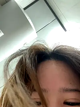 Angelababy001 online show from 11/28/25, 01:11