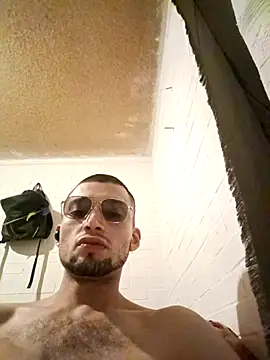 Snapshot of Suggarwhite18CM chatting on 11/10/25, 07:57 Suggarwhite18CM online show from 11/10/25, 07:57