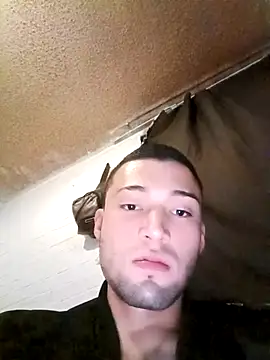 Snapshot of Suggarwhite18CM chatting on 10/10/25, 11:05 Suggarwhite18CM online show from 10/10/25, 11:05