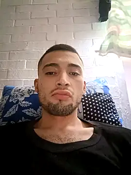 Snapshot of Suggarwhite18CM chatting on 10/01/25, 04:22 Suggarwhite18CM online show from 10/01/25, 04:22