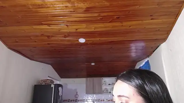 Snapshot of Cuty_sexy_hot chatting on 11/13/25, 11:14 Cuty sexy hot online show from 11/13/25, 11:14