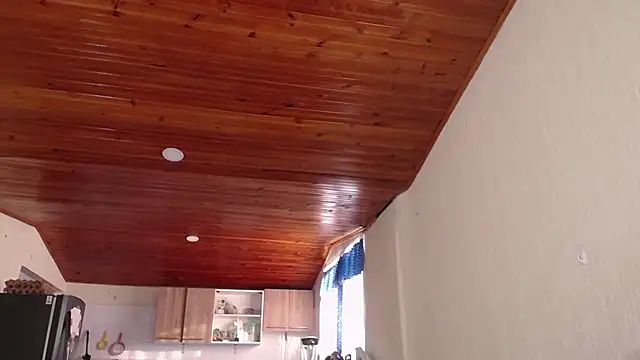 Snapshot of Cuty_sexy_hot chatting on 11/27/25, 11:21 Cuty sexy hot online show from 11/27/25, 11:21