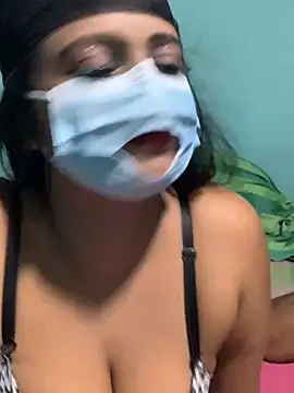 Snapshot of Shaky1998sl chatting on 01/14/25, 04:50 Shaky1998sl online show from 01/14/25, 04:50