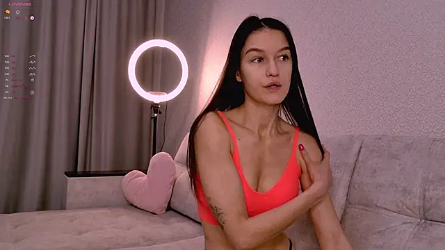 Alice  grace online show from 10/27/25, 10:00