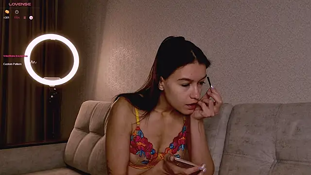 Alice  grace online show from 10/01/25, 10:02