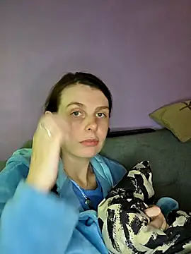 Snapshot of chachalette444 chatting on 11/21/25, 09:47 chachalette444 online show from 11/21/25, 09:47