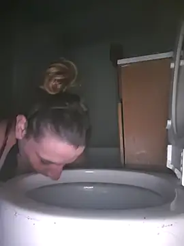 UniqueKorn86 online show from 09/29/25, 08:10