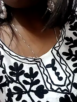 Dear Noora online show from 01/27/25, 11:00