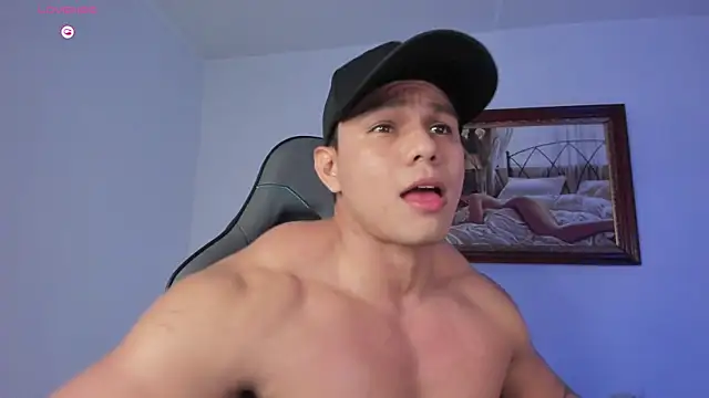 RoyConstance online show from 04/01/26, 04:03