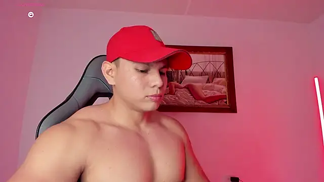 Snapshot of RoyConstance chatting on 01/17/26, 03:10 RoyConstance online show from 01/17/26, 03:10