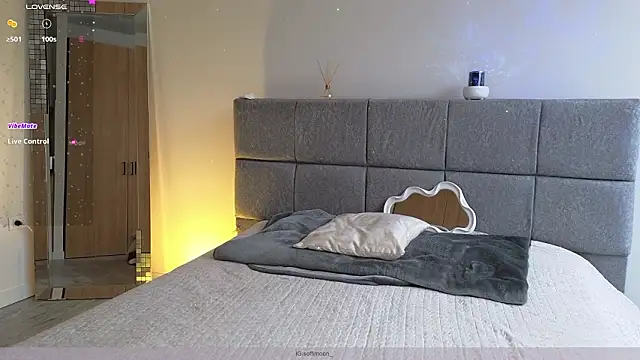 Soffimoon  online show from 03/17/26, 08:34