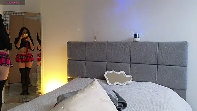 Soffimoon  online show from 04/13/26, 08:57