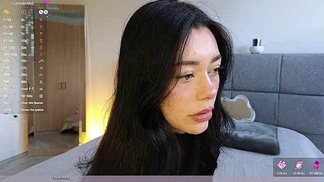 Soffimoon  online show from 02/17/26, 09:45