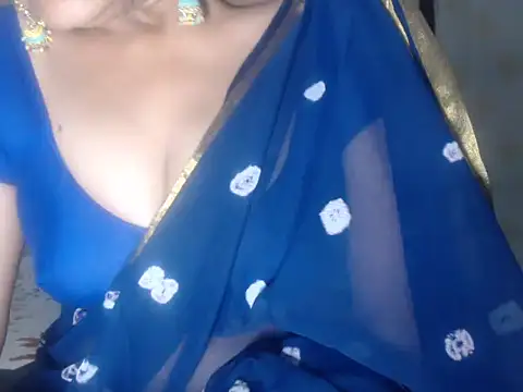 Snapshot of LustyShreya chatting on 10/22/25, 05:01 LustyShreya online show from 10/22/25, 05:01