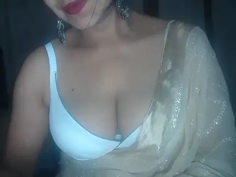 Snapshot of LustyShreya chatting on 10/03/25, 05:25 LustyShreya online show from 10/03/25, 05:25