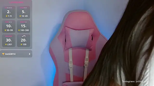 yulissa18 online show from 02/06/26, 03:46