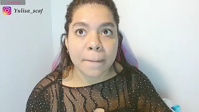 yulissa18 online show from 05/05/26, 12:24