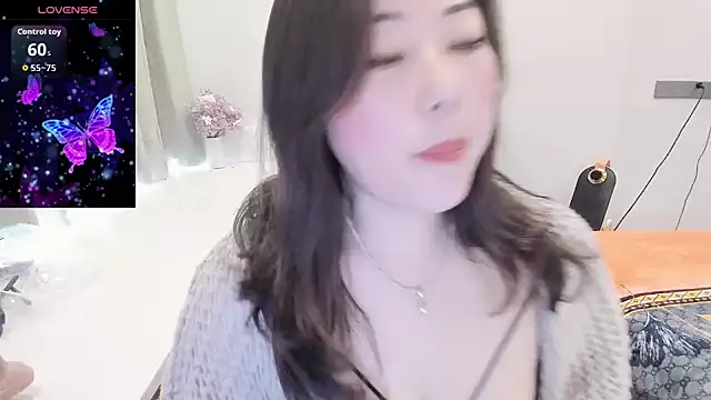 Crystal Wings online show from 02/03/26, 02:53