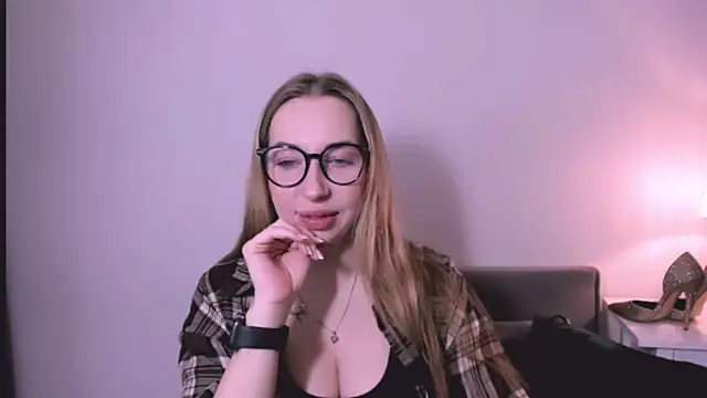 AriaDesire online show from 04/19/26, 06:25