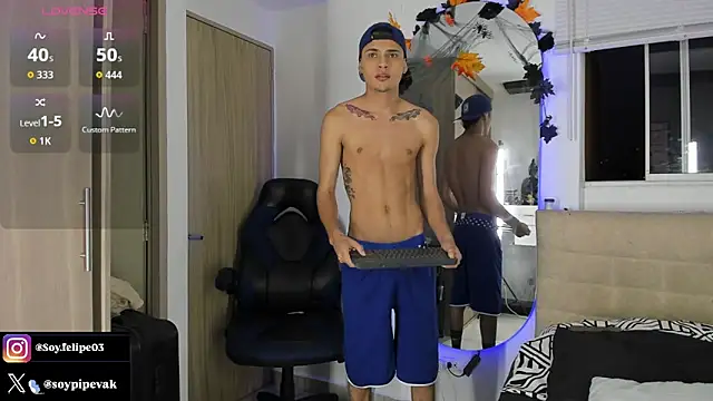 soyander03  online show from 10/21/25, 10:36