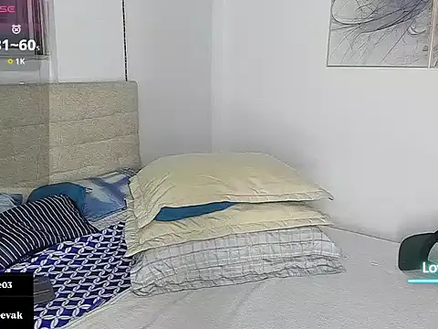 soyander03  online show from 09/23/25, 09:49