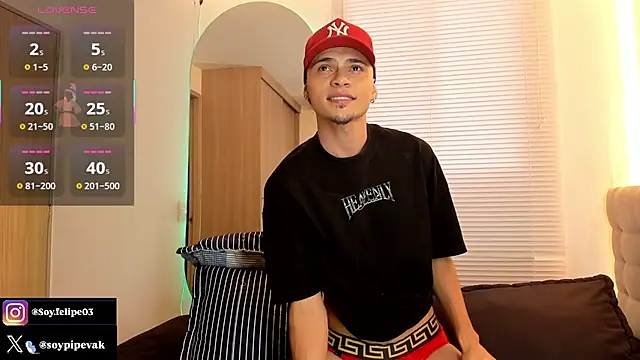 Snapshot of soyander03_ chatting on 01/10/26, 11:49 soyander03 online show from 01/10/26, 11:49