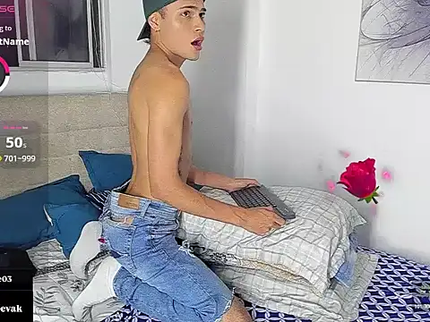 soyander03  online show from 09/21/25, 09:47