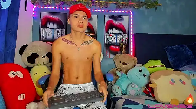 soyander03  online show from 02/05/25, 02:59