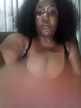 Snapshot of Missmoox24 chatting on 01/03/25, 10:29 Missmoox24 online show from 01/03/25, 10:29