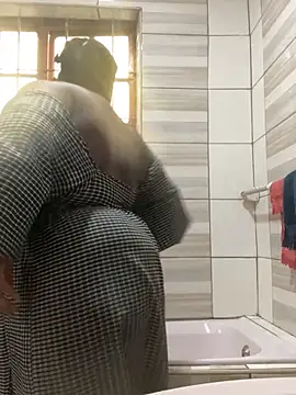 Snapshot of Missmoox24 chatting on 09/11/25, 10:26 Missmoox24 online show from 09/11/25, 10:26