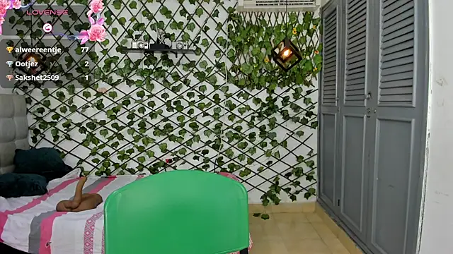 valentina 0  online show from 01/18/26, 01:25