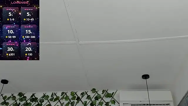 Snapshot of valentina_0_ chatting on 11/15/25, 08:02 valentina 0 online show from 11/15/25, 08:02