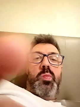 pana1978loco online show from 11/12/25, 11:25