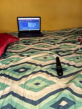 Hot-Assy online show from 05/20/26, 10:18