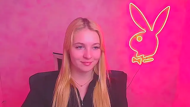 Snapshot of Milka_kiss_ chatting on 02/09/25, 01:46 Milka kiss online show from 02/09/25, 01:46