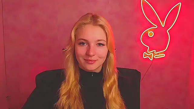 Snapshot of Milka_kiss_ chatting on 03/16/25, 06:42 Milka kiss online show from 03/16/25, 06:42