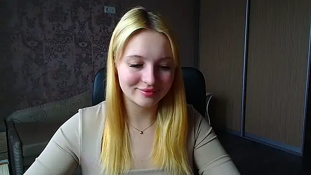 Milka kiss  online show from 04/23/26, 09:05