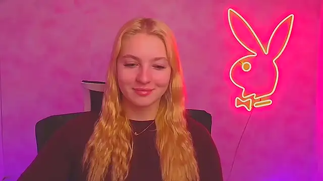 Snapshot of Milka_kiss_ chatting on 01/14/25, 06:56 Milka kiss online show from 01/14/25, 06:56