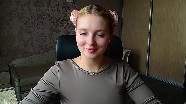 Milka kiss  online show from 05/11/26, 04:04