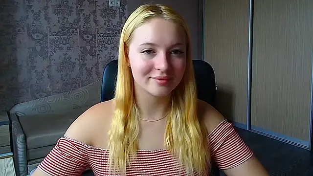 Snapshot of Milka_kiss_ chatting on 06/06/26, 09:36 Milka kiss online show from 06/06/26, 09:36