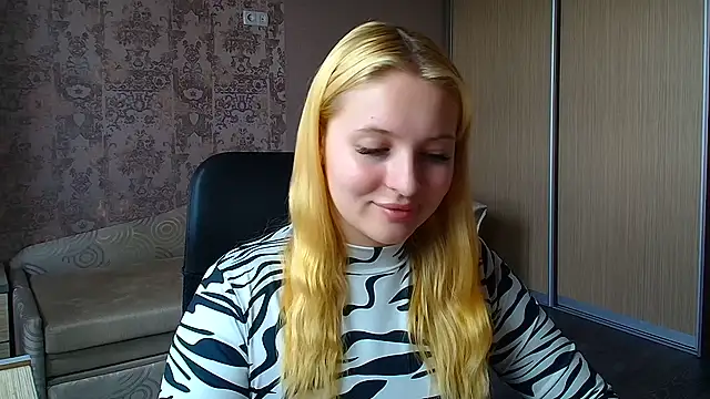 Snapshot of Milka_kiss_ chatting on 06/20/26, 01:16 Milka kiss online show from 06/20/26, 01:16