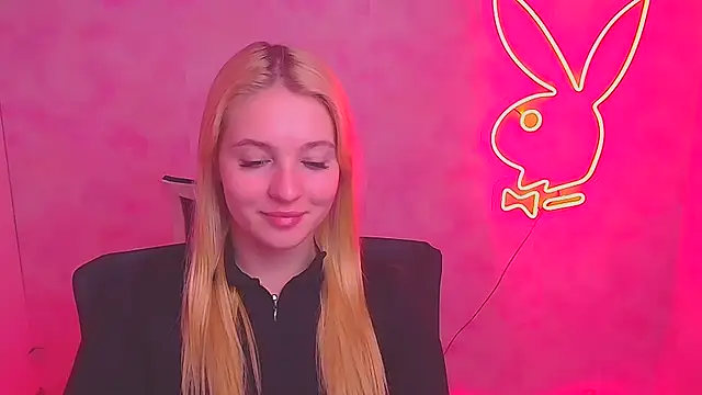 Snapshot of Milka_kiss_ chatting on 02/09/25, 09:58 Milka kiss online show from 02/09/25, 09:58