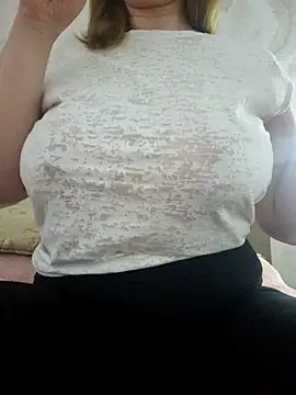 Snapshot of _tasechka_ chatting on 12/22/24, 01:33 tasechka online show from 12/22/24, 01:33