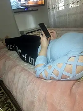 Snapshot of _tasechka_ chatting on 01/22/25, 01:32 tasechka online show from 01/22/25, 01:32