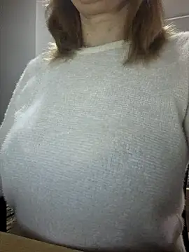 Snapshot of _tasechka_ chatting on 03/08/25, 04:28 tasechka online show from 03/08/25, 04:28