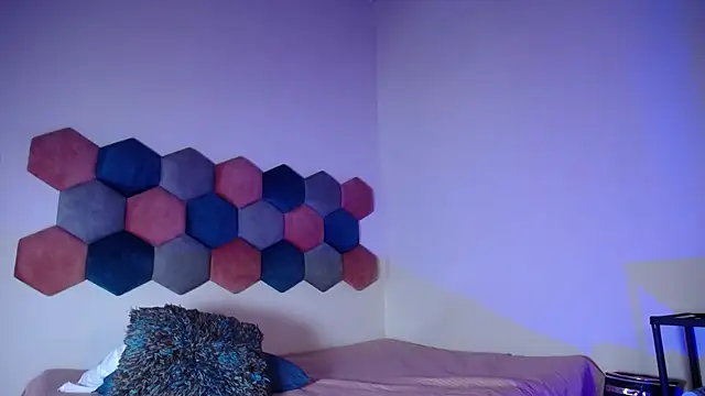 liz-beths online show from 02/05/25, 01:22